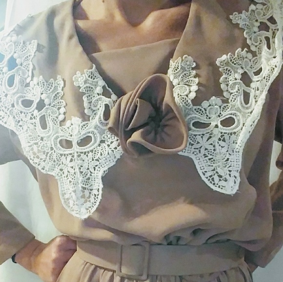 VTG Ladies Day dress! Mauve/Lace - Picture 2 of 7